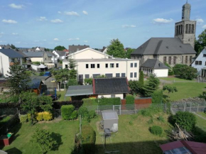 Möblierte Dachgeschosswohnung in ruhiger Lage zu vermieten
